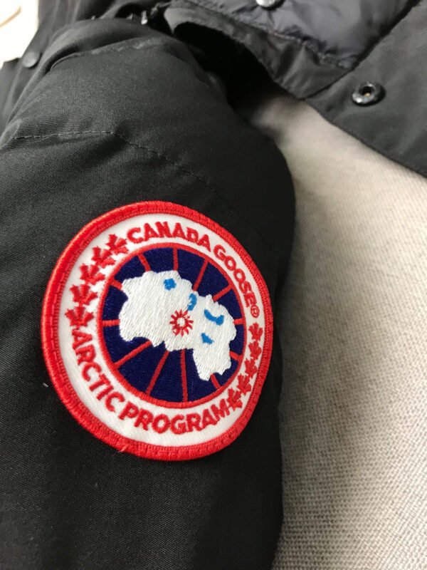 CANADA GOOSE JACKET - Image 4